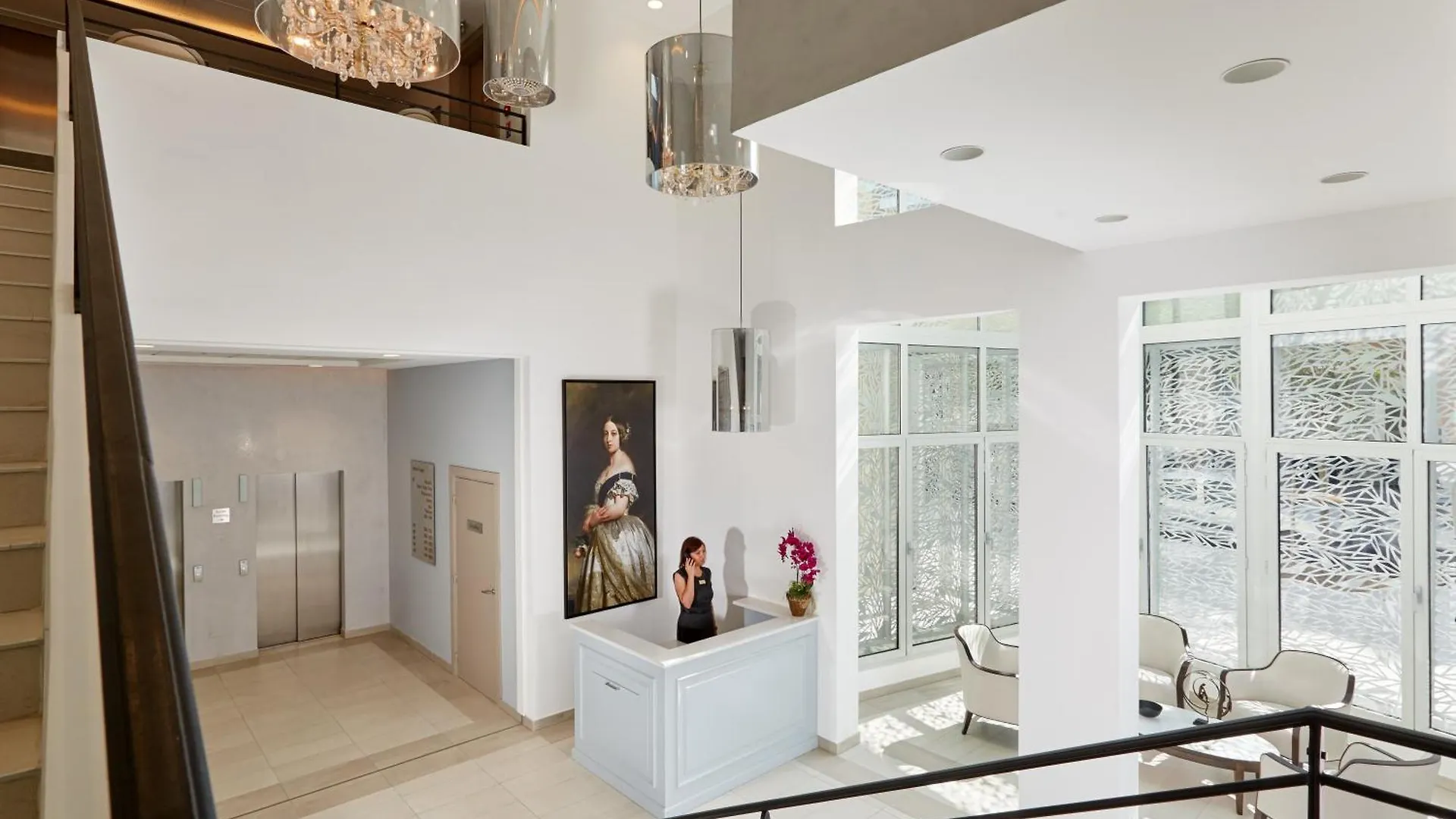 Zenitude Hotel Residences Nizza 0*,  Francia