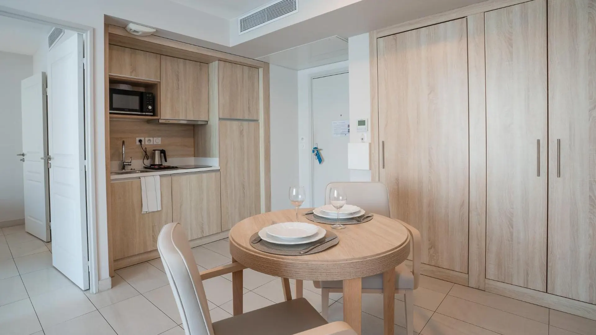 Zenitude Hotel Residences Nice Aparthotel