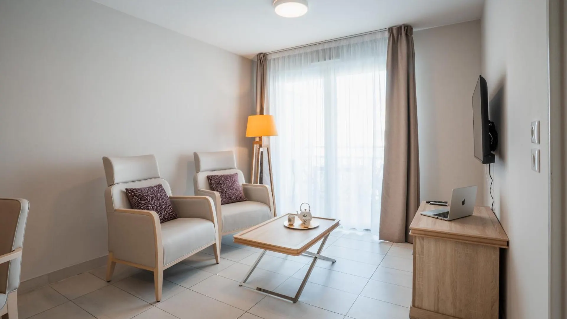 Zenitude Hotel Residences Nice Aparthotel